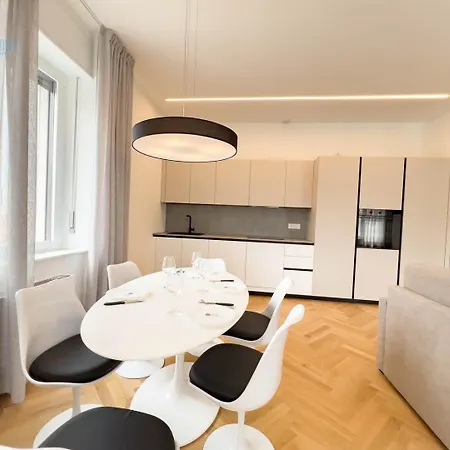 Apartment Carducci 29 Tirabora Short Rent *