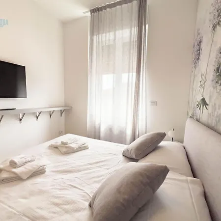 Carducci 29 Tirabora Short Rent *